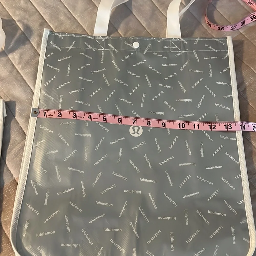 1 Large and 1 Small Lululemon’s Athletic new totes - Picture 9 of 12